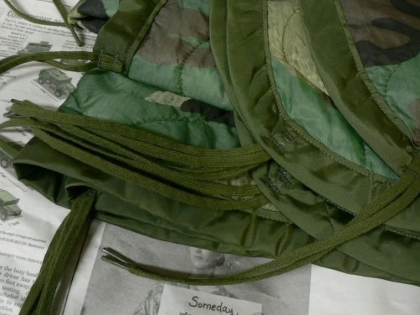 ミリタリーショップ 南国百貨店.COM|沖縄 ポンチョライナー カモ 新品 [T-017] - 米軍放出品・ポンチョライ 記録写真4