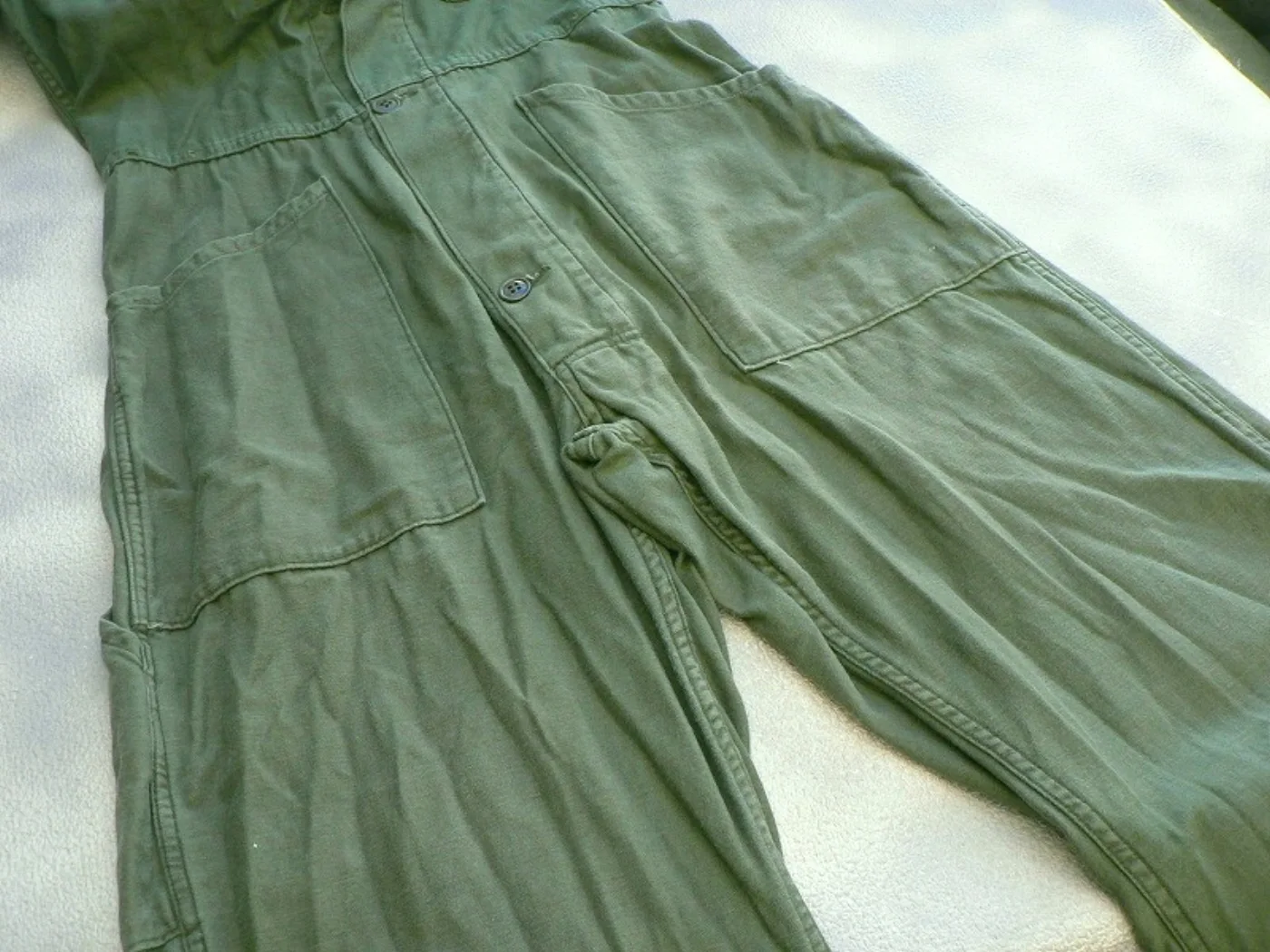ミリタリーショップ 南国百貨店.COM|沖縄 COVERALLS MENS 米軍実物 ミリタリーつなぎ -S- [J-3 記録写真4