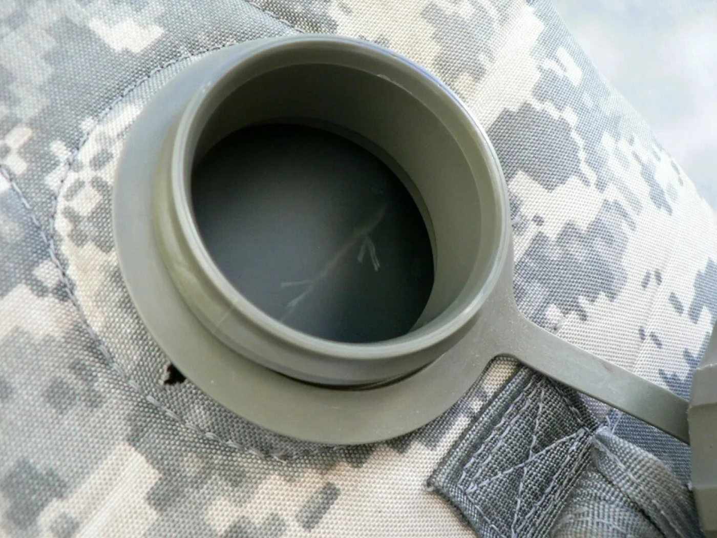 ミリタリーショップ 南国百貨店.COM|沖縄 MOLLE II HYDRATION CARRIER ACU [Z X-2 記録写真7
