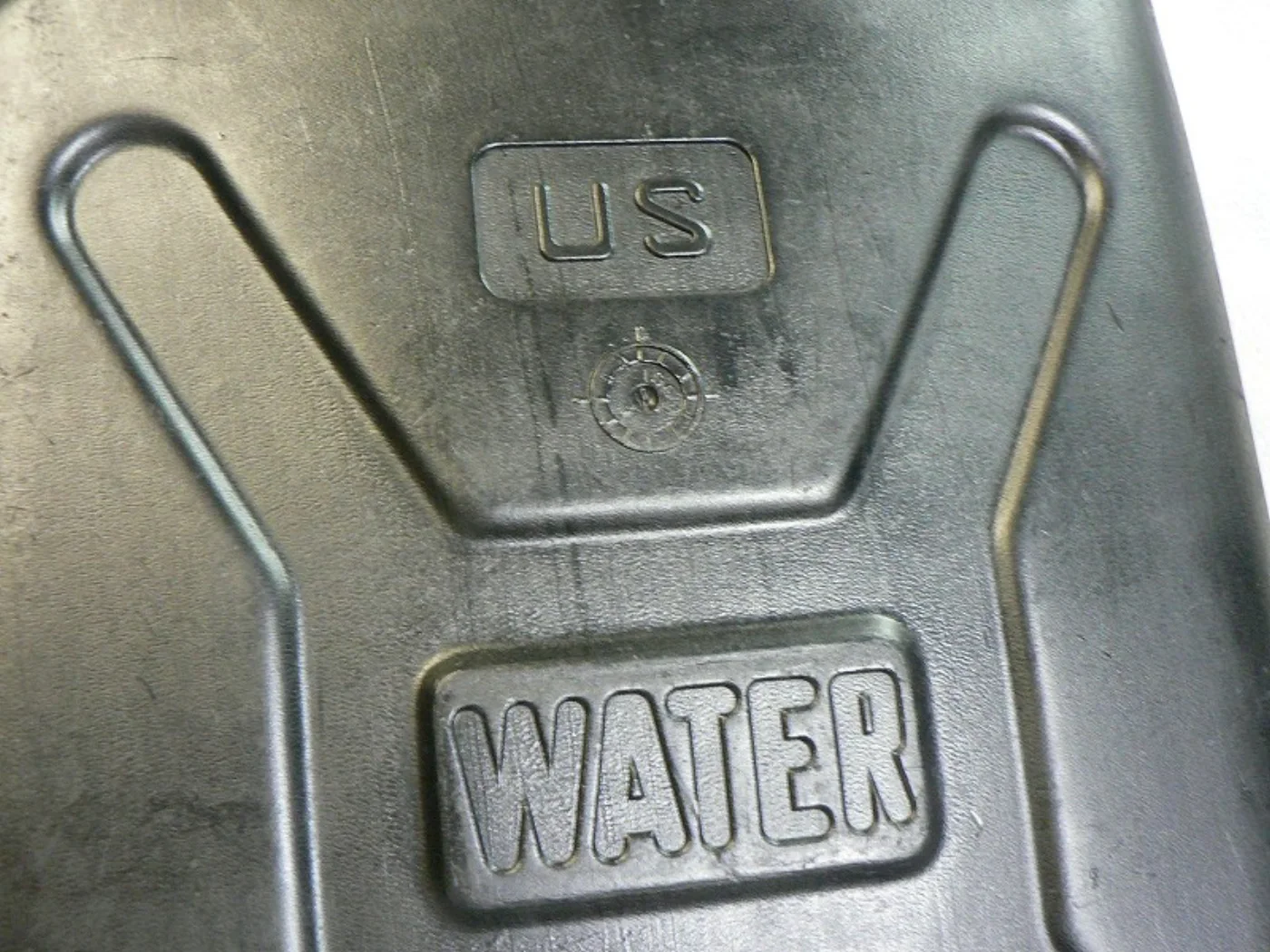 ミリタリーショップ 南国百貨店.COM|沖縄 WATER 水管 プラスチック 黒 極上 [B-811] - WATER 記録写真3