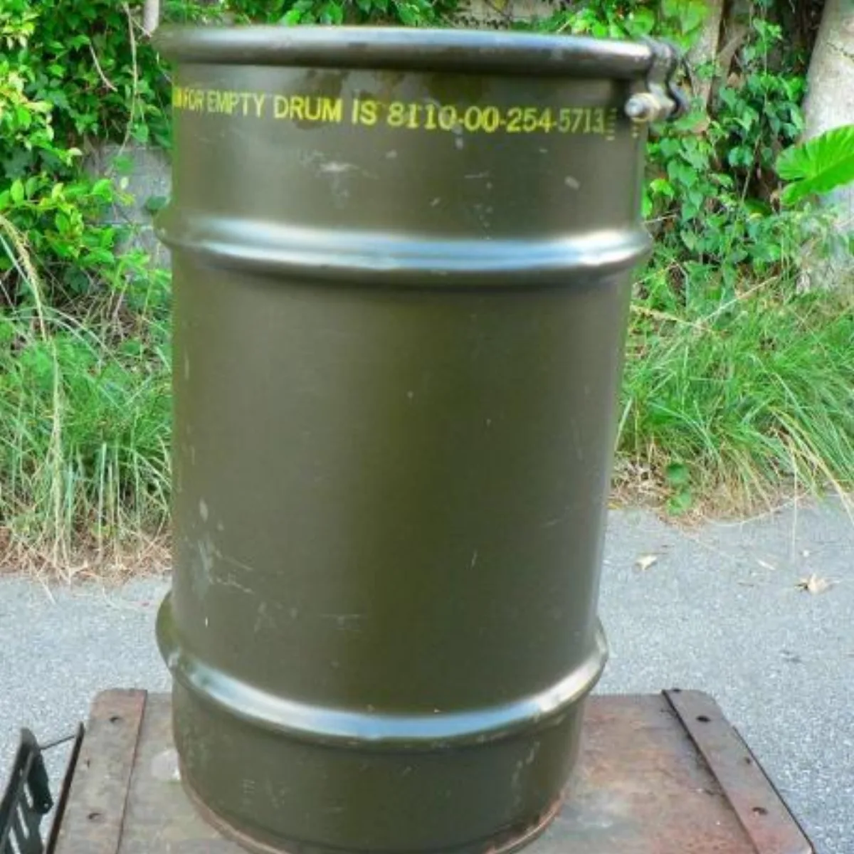 ミリタリーショップ 南国百貨店.COM|沖縄 ドラム缶 直径29cm x 47cm [B-825] - ドラム缶 直径2 記録写真1
