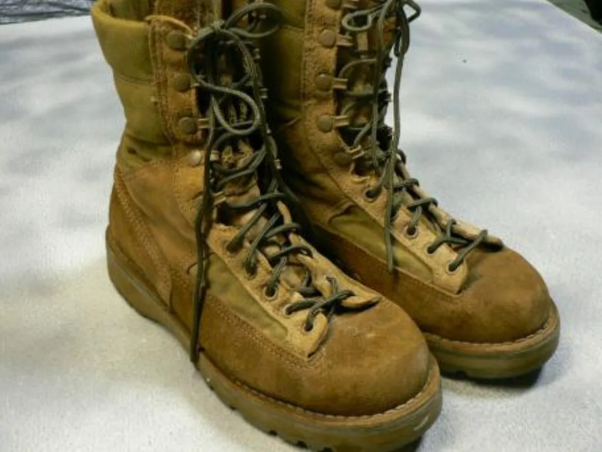 ミリタリーショップ 南国百貨店.COM|沖縄 Danner デザートブーツ 8 特殊部隊使用 [B-827] - Dan 記録写真1