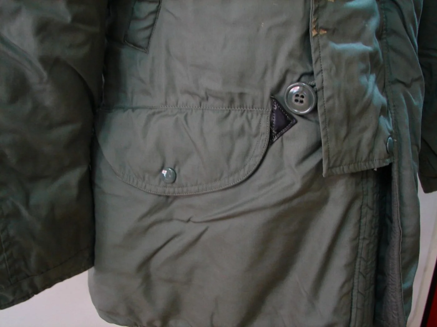 ミリタリーショップ 南国百貨店.COM|沖縄 N-3B JACKET コヨーテフード DSA100-69 デッドストック 記録写真5
