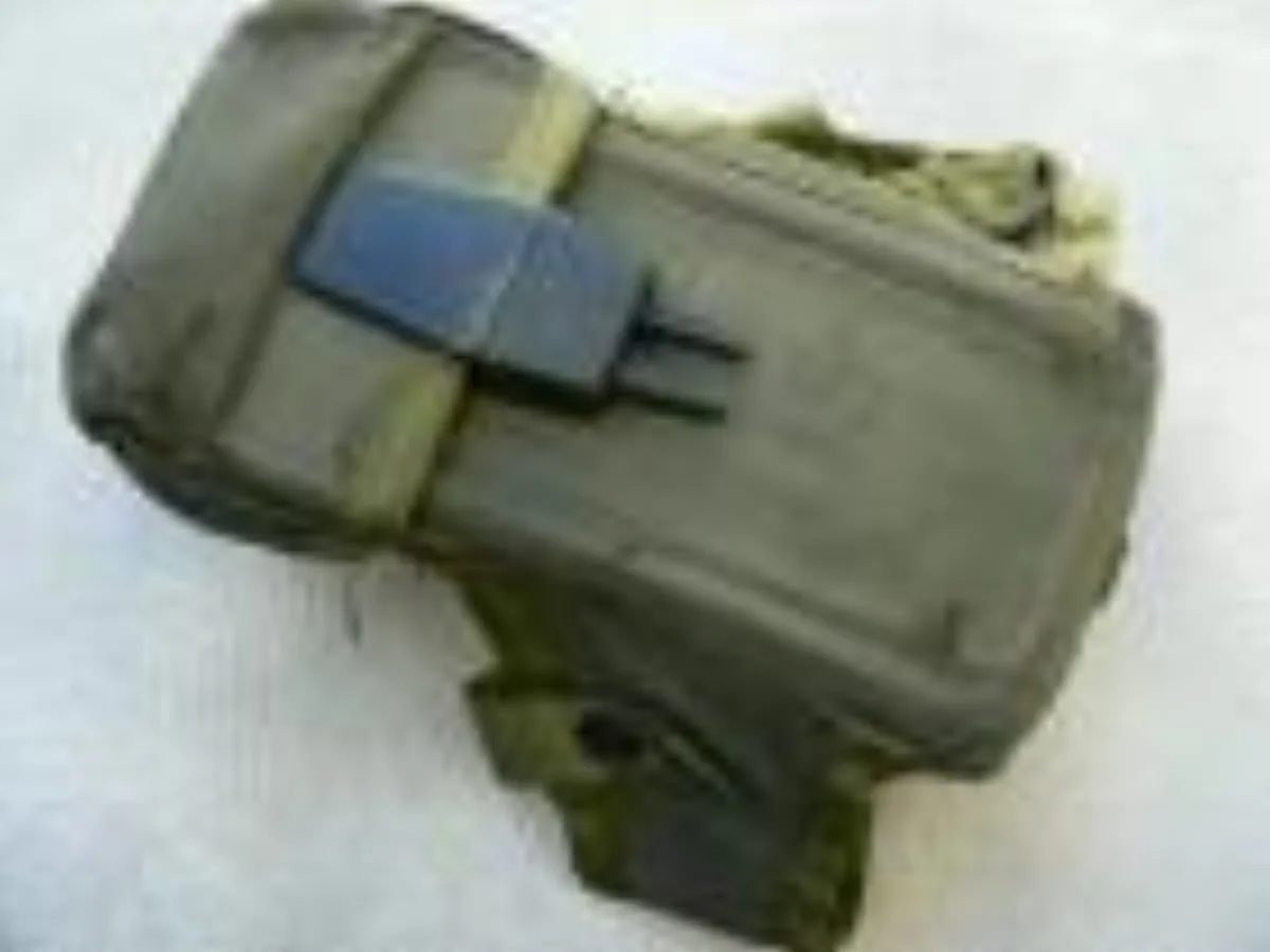 ミリタリーショップ 南国百貨店.COM|沖縄 M16マガジンポーチ 30連用 [D-1256] - M16マガジンポーチ 記録写真1