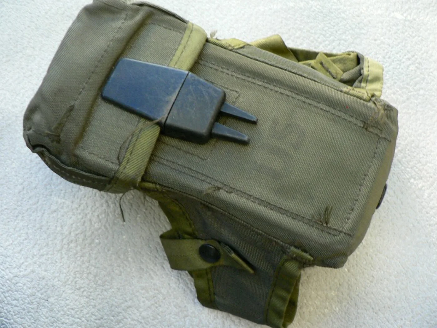 ミリタリーショップ 南国百貨店.COM|沖縄 M16マガジンポーチ 30連用 [D-1256] - M16マガジンポーチ 記録写真2