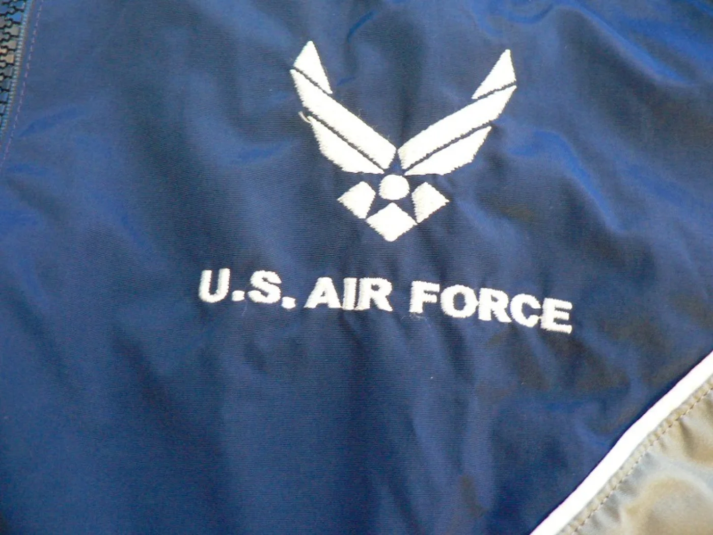 ミリタリーショップ 南国百貨店.COM|沖縄 U.S.AIR FORCE ウインドブレイカー XL-L [G-723] 記録写真4