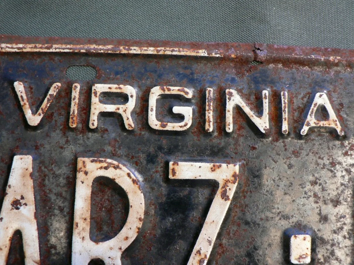ミリタリーショップ 南国百貨店.COM|沖縄 VIRGINIA ナンバープレート [Z B-834] - VIRGINI 記録写真5