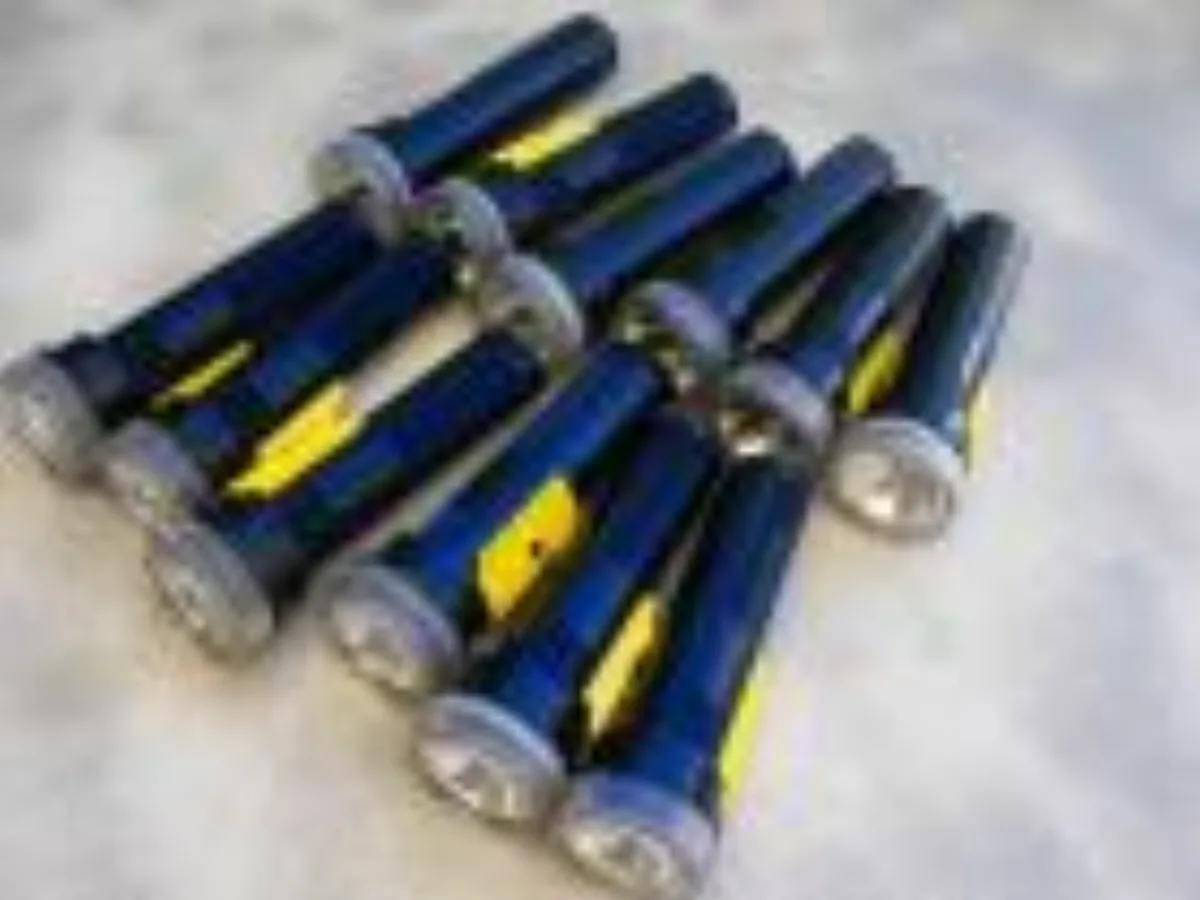 ミリタリーショップ 南国百貨店.COM|沖縄 米軍基地内用ライト 新品 FLASHLIGHT ELEC HAND １個 記録写真1