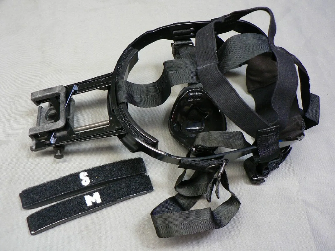ミリタリーショップ 南国百貨店.COM|沖縄 PVS-7/PVS-14 ナイトビジョン フェイスマウント 新品 [D-1 記録写真3