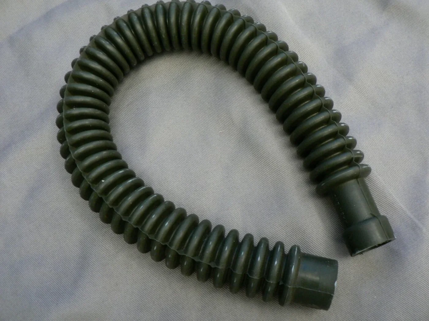 ミリタリーショップ 南国百貨店.COM|沖縄 パイロット用酸素マスク パーツ ホース [Z I-453] - パイロット 記録写真2