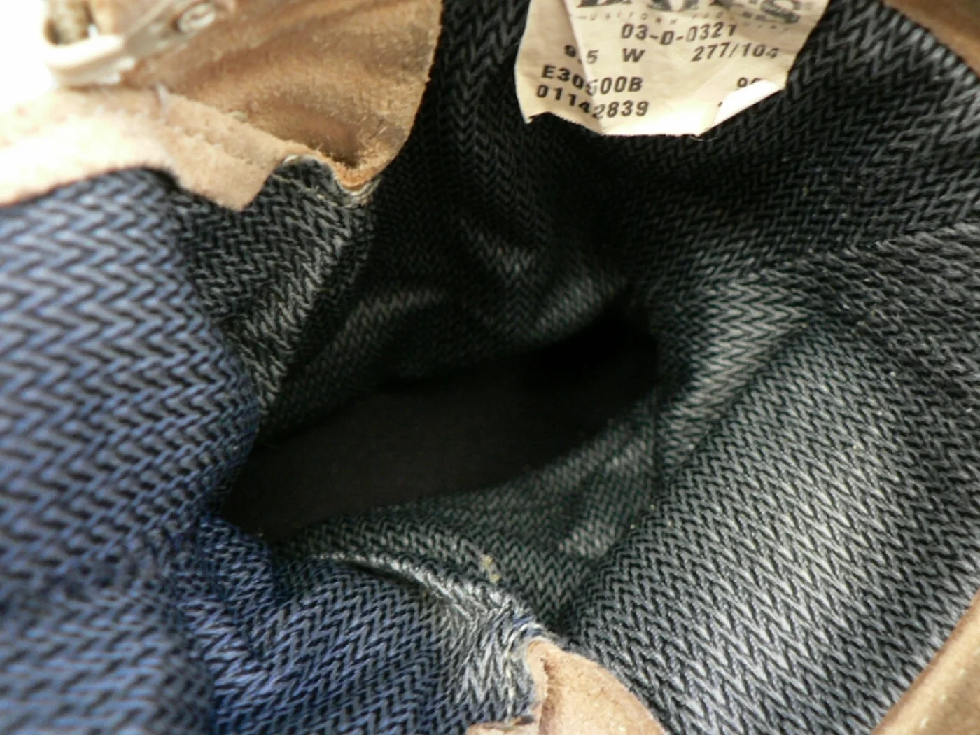 ミリタリーショップ 南国百貨店.COM|沖縄 ゴアテックス デザートブーツ BATES 9.5W(27.5cm幅広) [ 記録写真4