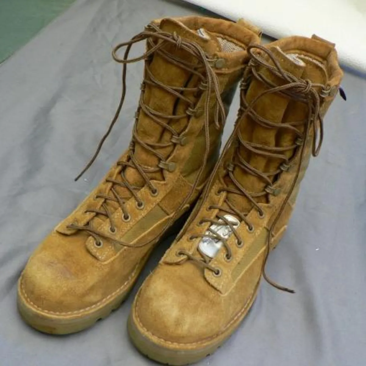 ミリタリーショップ 南国百貨店.COM|沖縄 Danner 8(1/2) 26.5cm 特殊部隊愛用 デザートブーツ 極 記録写真1