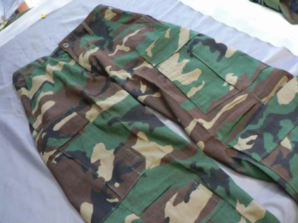 ミリタリーショップ 南国百貨店.COM|沖縄 コブラ ヘリクルー用 難燃繊維の戦闘服 パンツ S-R [ZZZ-1117 記録写真1
