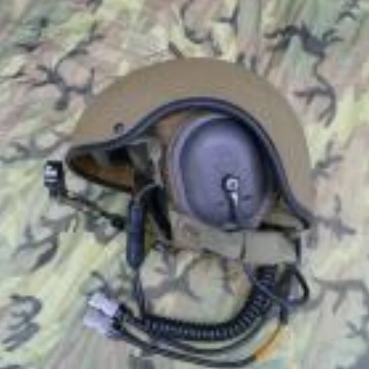 ミリタリーショップ 南国百貨店.COM|沖縄 米軍放出品のタンカースヘルメット デッドストック [B-934] - 米軍 記録写真1