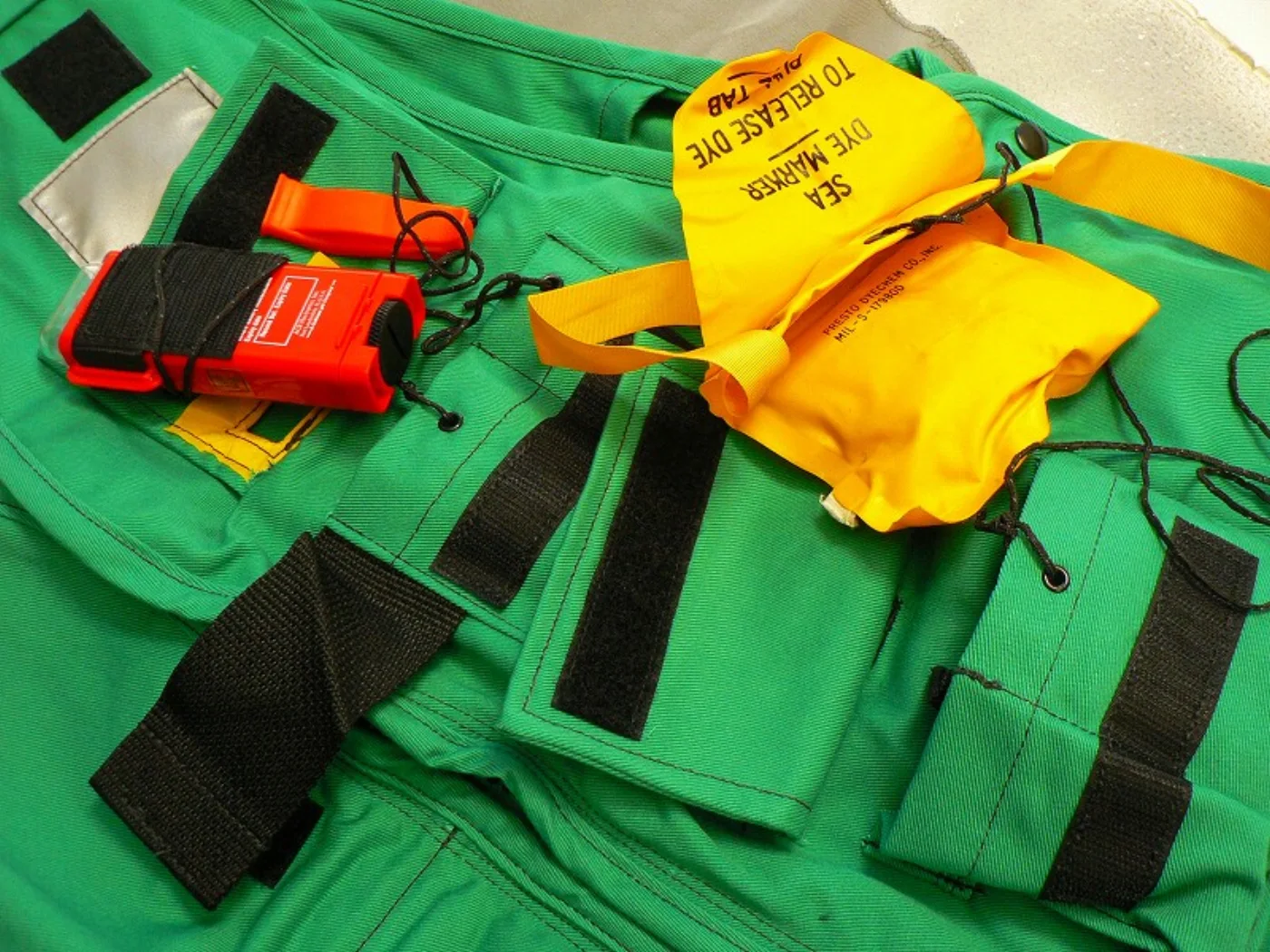 ミリタリーショップ 南国百貨店.COM|沖縄 LIFE PRESERVER VEST FLIGHT DECK -L- 新 記録写真8