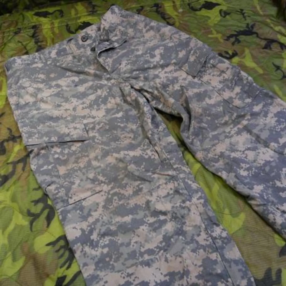 ミリタリーショップ 南国百貨店.COM|沖縄 ACU パンツ M-R ARMY 新型戦闘服 [ZZZ-1147] - A 記録写真1