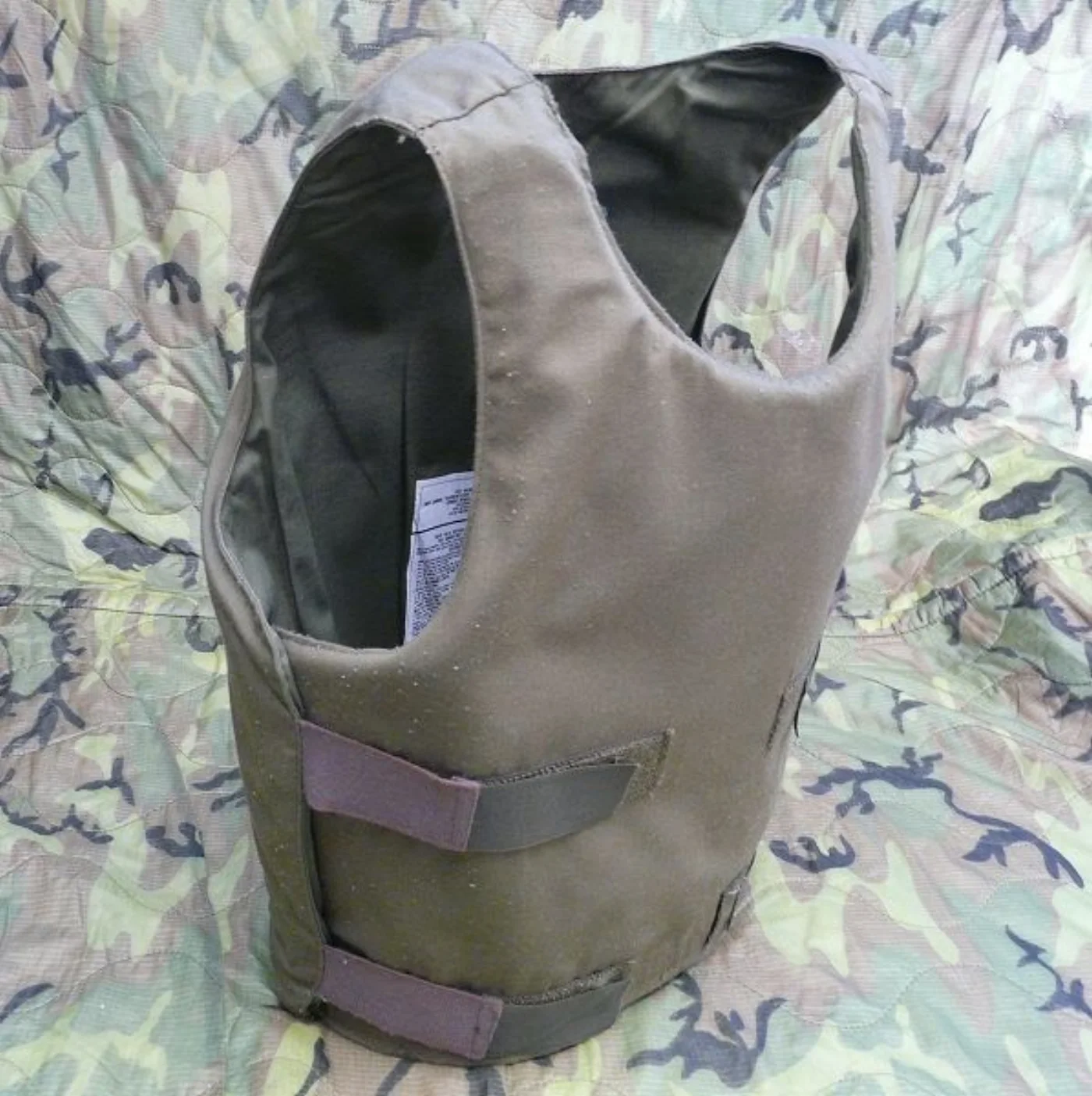 ミリタリーショップ 南国百貨店.COM|沖縄 CVC BODY ARMOR M-L ボディーアーマー [M-057] - 記録写真7
