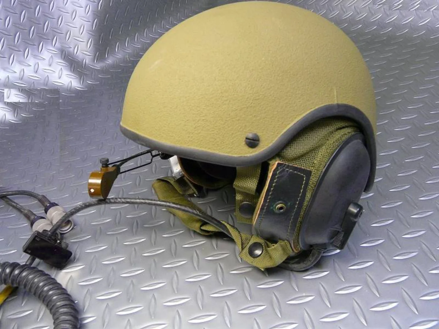 ミリタリーショップ 南国百貨店.COM|沖縄 HELMET COMBAT VEHICLE CREWMAN MODEL D 記録写真3