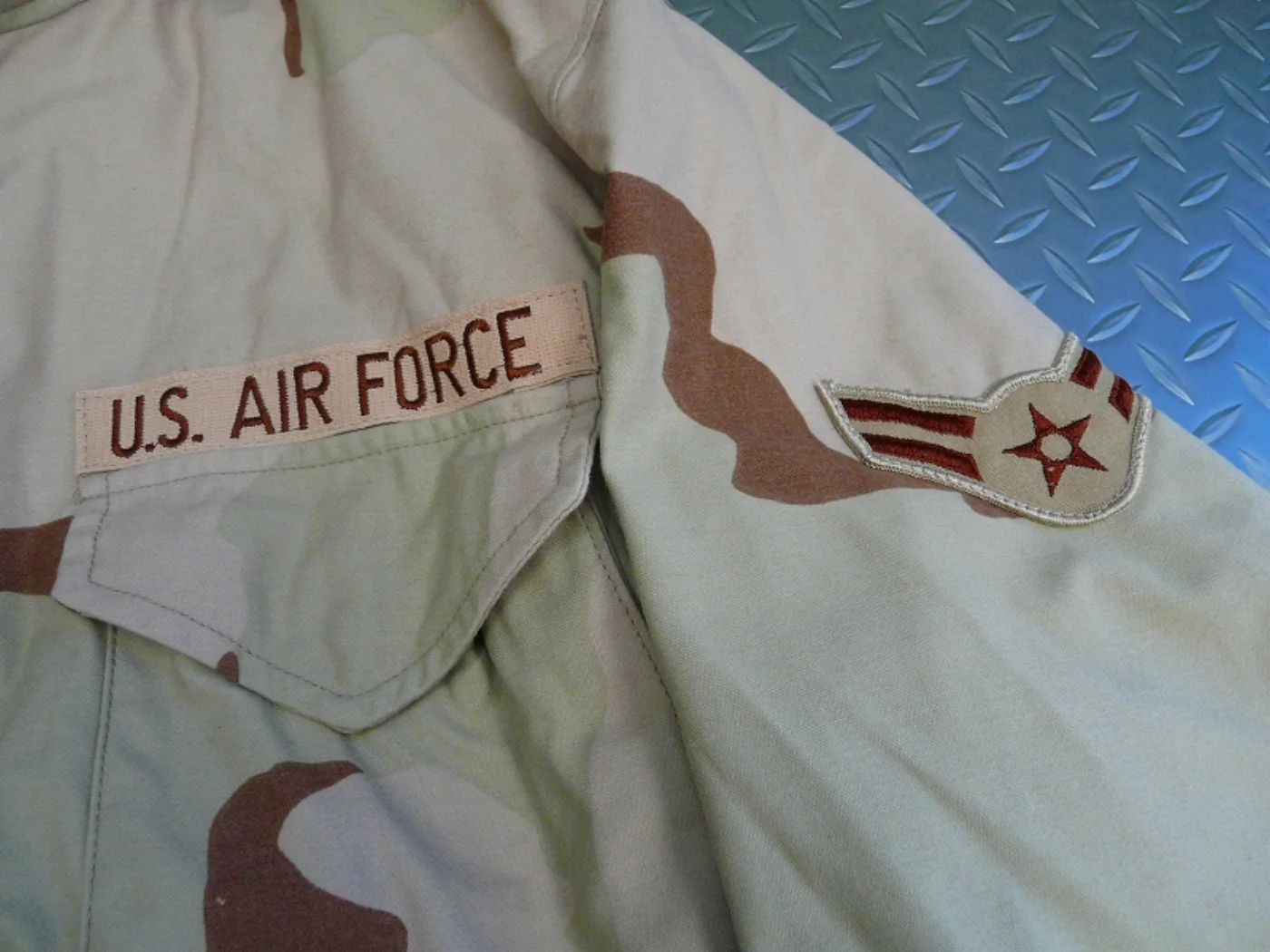 ミリタリーショップ 南国百貨店.COM|沖縄 U.S.AIR FORCE M65ジャケット 3Cデザート L-S 新品 記録写真5