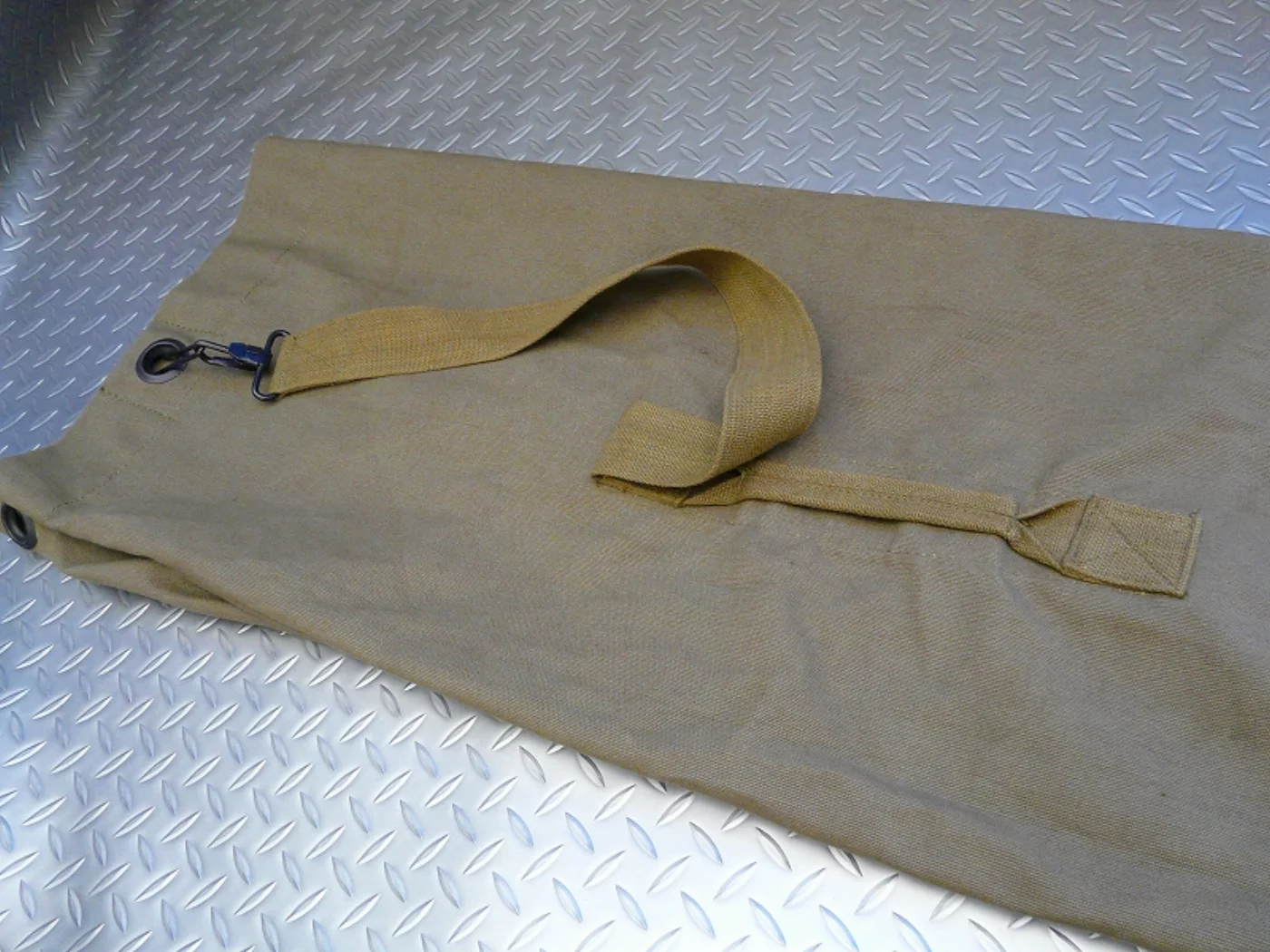 ミリタリーショップ 南国百貨店.COM|沖縄 ダッフルバッグ コットン ショルダー１本タイプ [F-566] - ダッフ 記録写真2