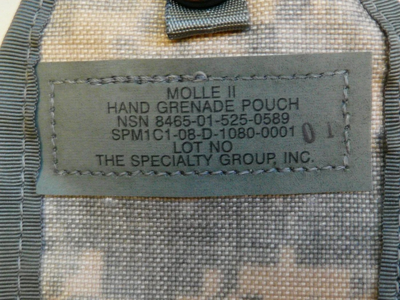 ミリタリーショップ 南国百貨店.COM|沖縄 ACU MOLLE II HAND GRENADE POUCH 新品 [C 記録写真7