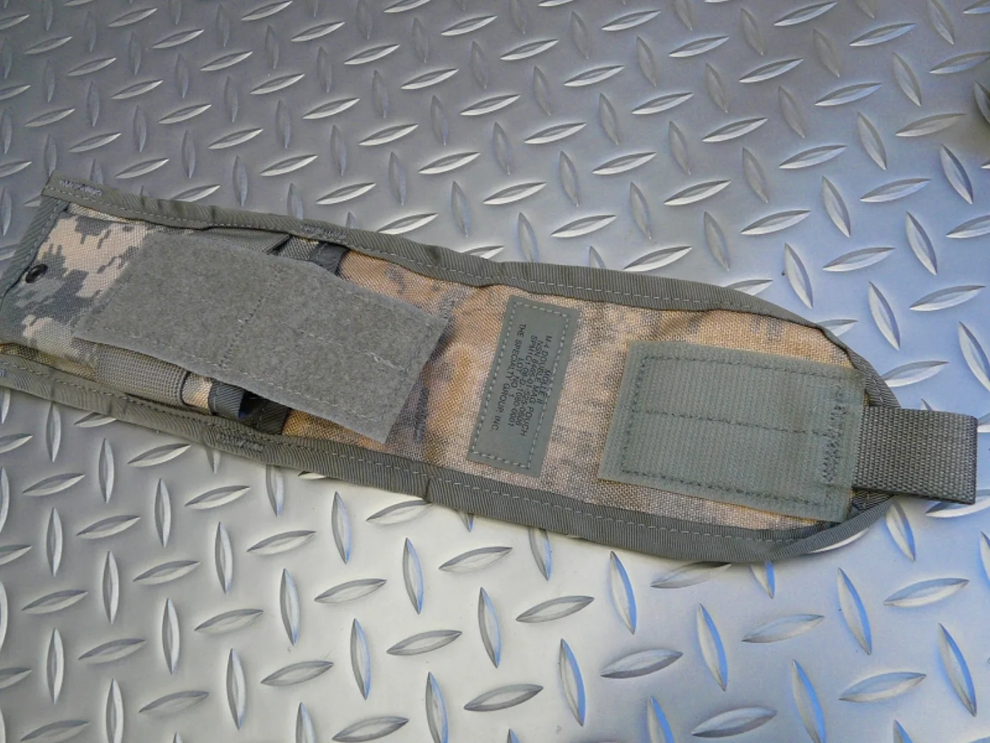 ミリタリーショップ 南国百貨店.COM|沖縄 ACU MOLLE II M-4 DOUBLE MAG POUCH 新品 記録写真5