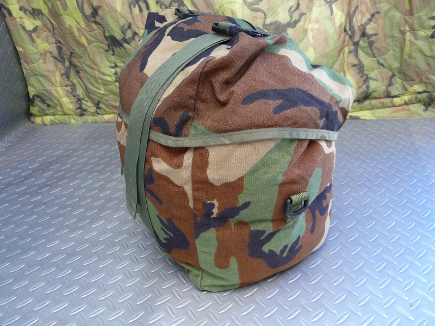 ミリタリーショップ 南国百貨店.COM|沖縄 MOLLE CARRIER SLEEP SYSTEM 寝袋収納バッグ [A 記録写真3