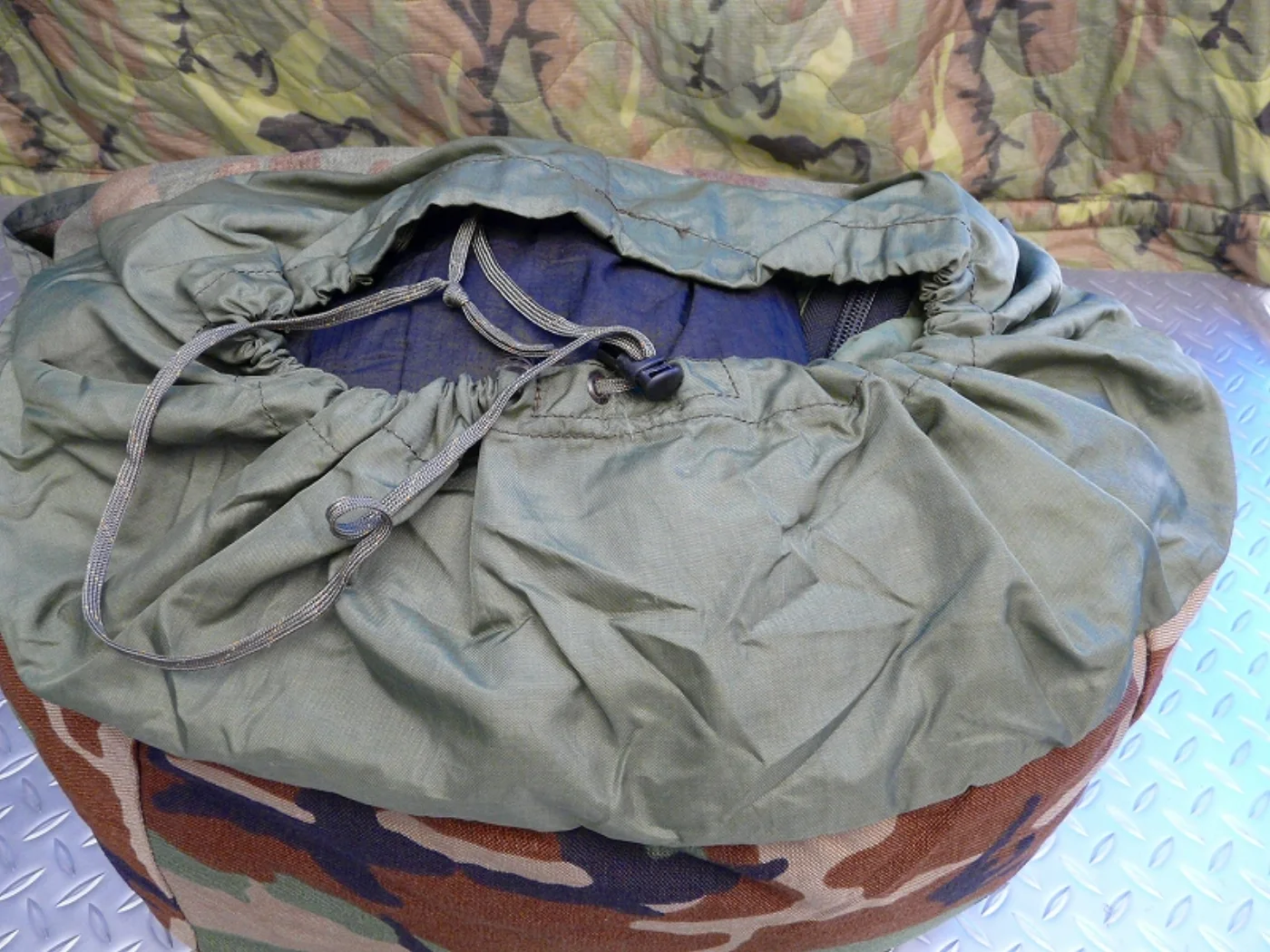 ミリタリーショップ 南国百貨店.COM|沖縄 MOLLE CARRIER SLEEP SYSTEM 寝袋収納バッグ [A 記録写真8