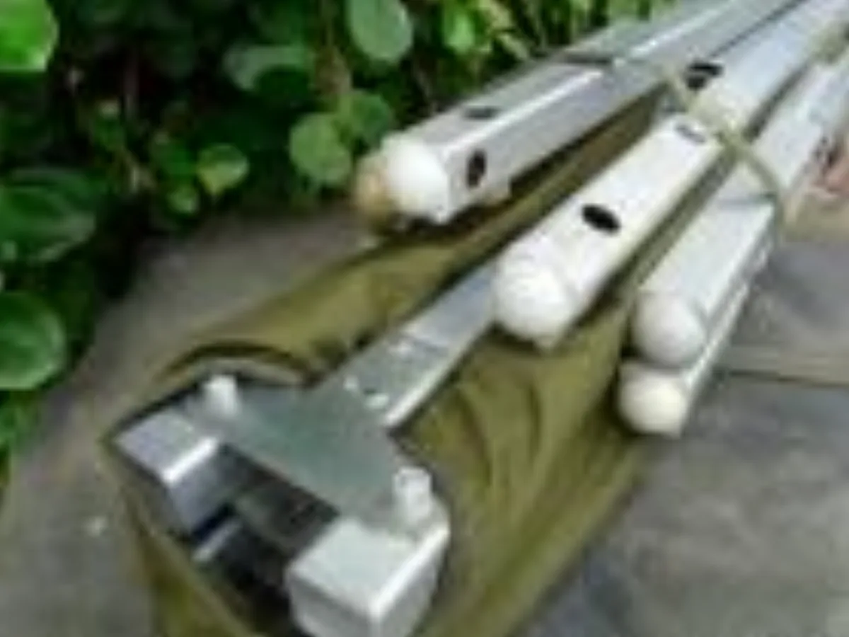 ミリタリーショップ 南国百貨店.COM|沖縄 GIコット 折り畳み式の野戦用ベッド + 蚊帳一式 + ポンチョライナー 記録写真2