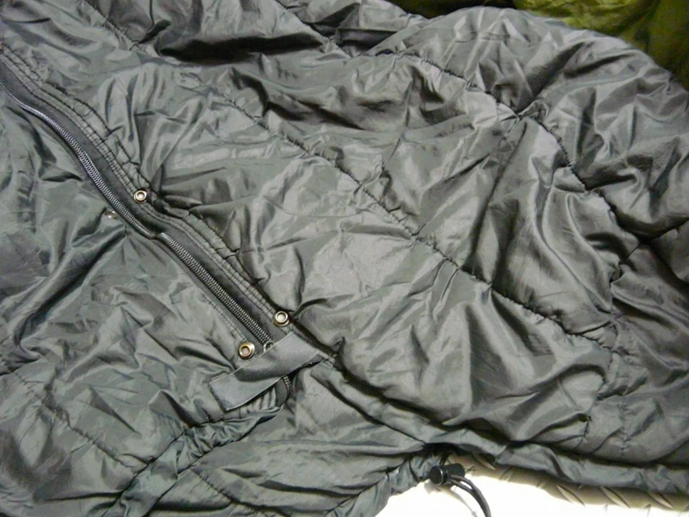ミリタリーショップ 南国百貨店.COM|沖縄 ゴアテックス 新型寝袋 4点セット+スリーピングパック+ポンチョラ [B- 記録写真3