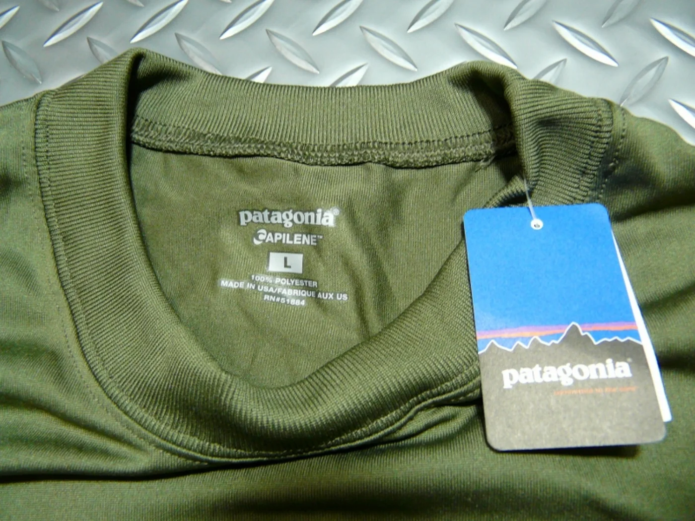 ミリタリーショップ 南国百貨店.COM|沖縄 patagonia製 アンダーアーマーのようなタクティカルTシャツ L 新 記録写真3