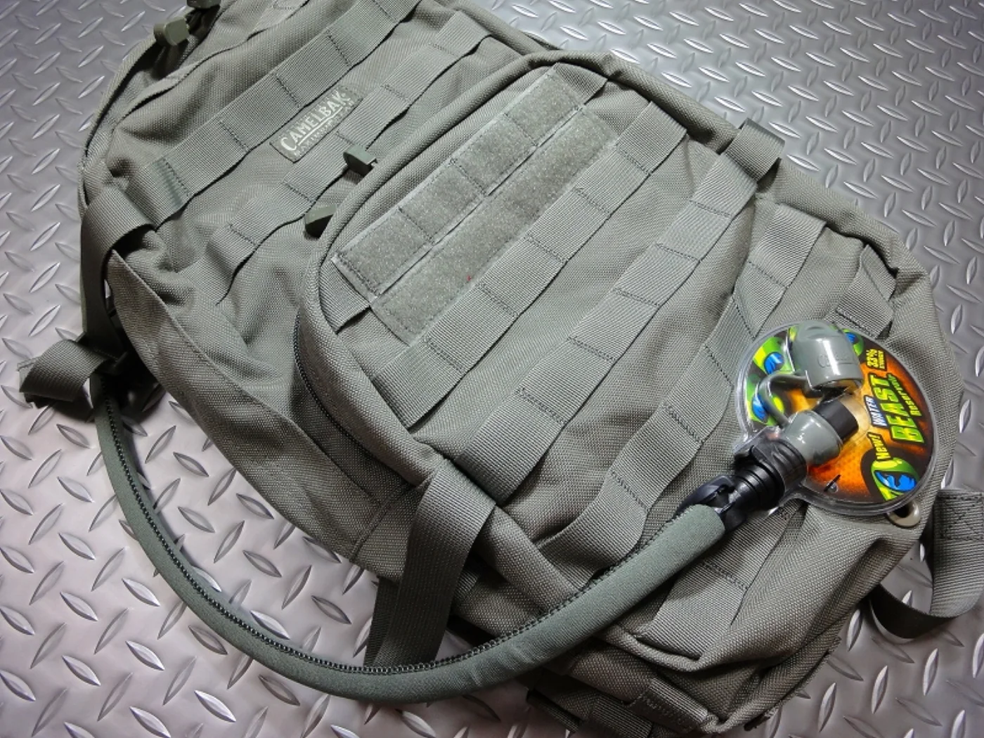 ミリタリーショップ 南国百貨店.COM|沖縄 CAMELBAK MOLLE ACUカラー 新品 [Q-276] - CA 記録写真6