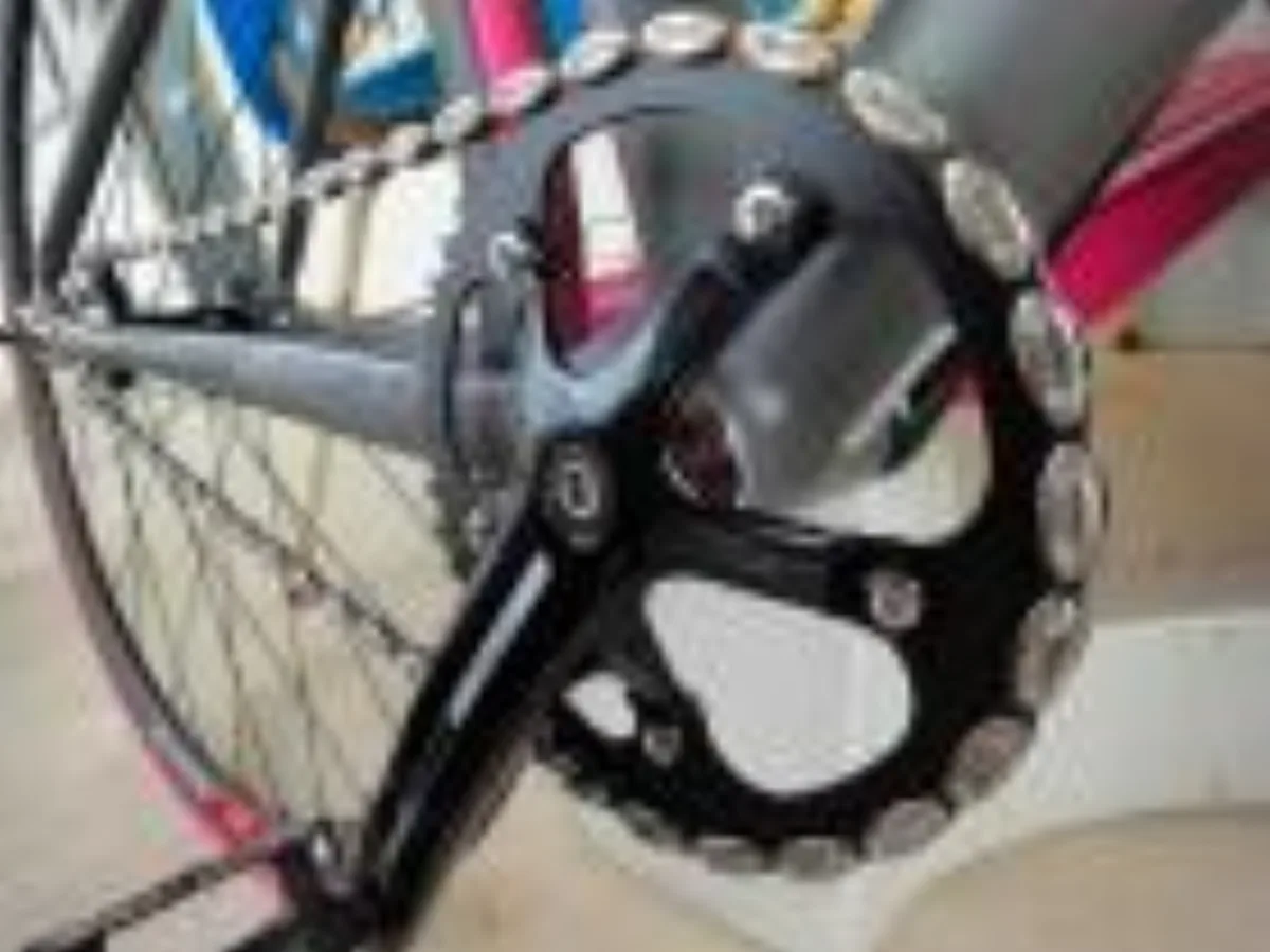 ミリタリーショップ 南国百貨店.COM|沖縄 ピストバイク用のアーモンドチェーンを取り付け [2010.05.13 アー 記録写真1