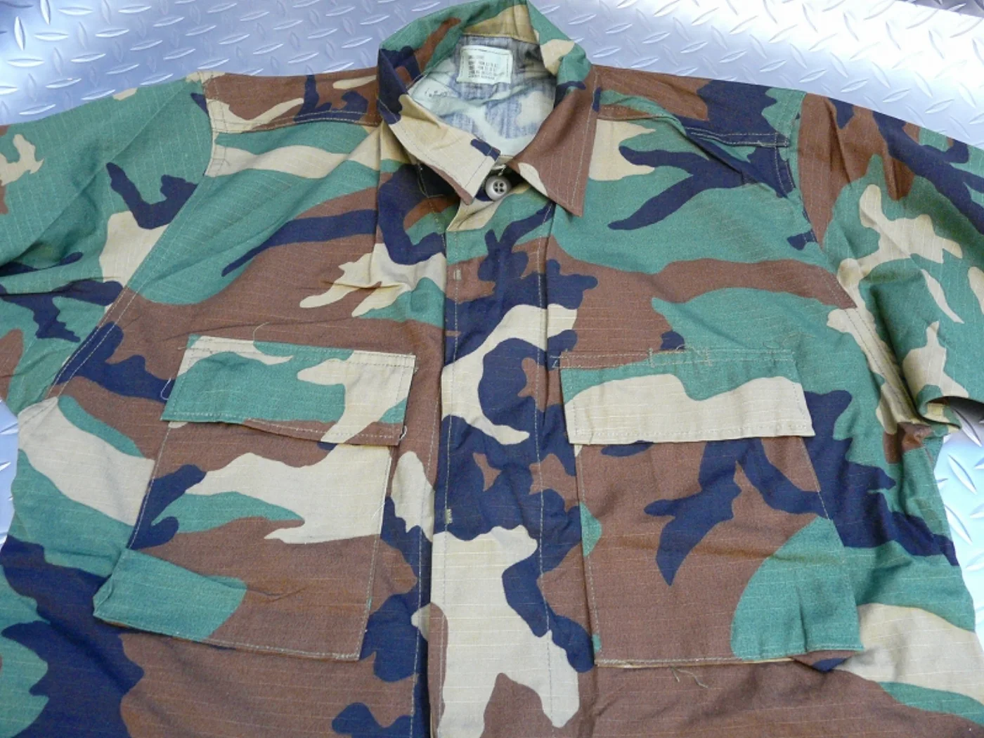 ミリタリーショップ 南国百貨店.COM|沖縄 BDU ジャケット ウッドランド RIP-STOP S-R 新品 [Z-1 記録写真3