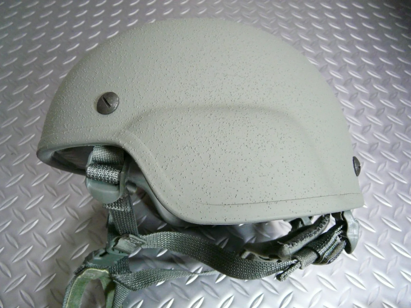 ミリタリーショップ 南国百貨店.COM|沖縄 ACU MICH ヘルメット M-7 新品 GENTEX [Q-388] 記録写真3