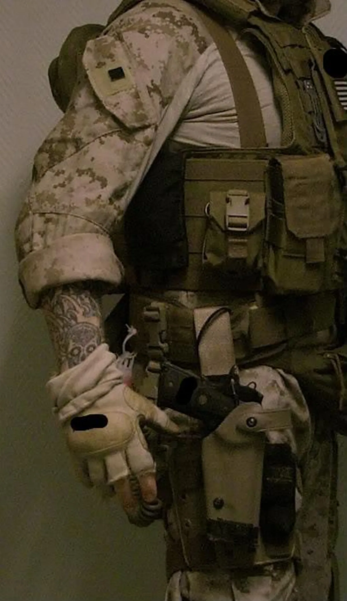 ミリタリーショップ 南国百貨店.COM|沖縄 USMC 新型戦闘服 コンバットシャツ 上下セット M-R 新品+良品 [ 記録写真1