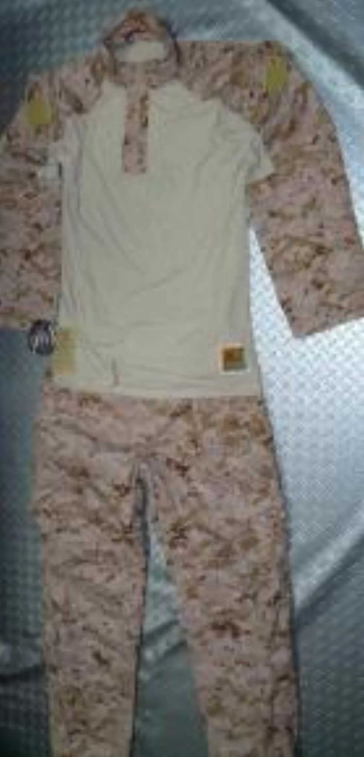 ミリタリーショップ 南国百貨店.COM|沖縄 USMC 新型戦闘服 コンバットシャツ 上下セット M-R 新品+良品 [ 記録写真3