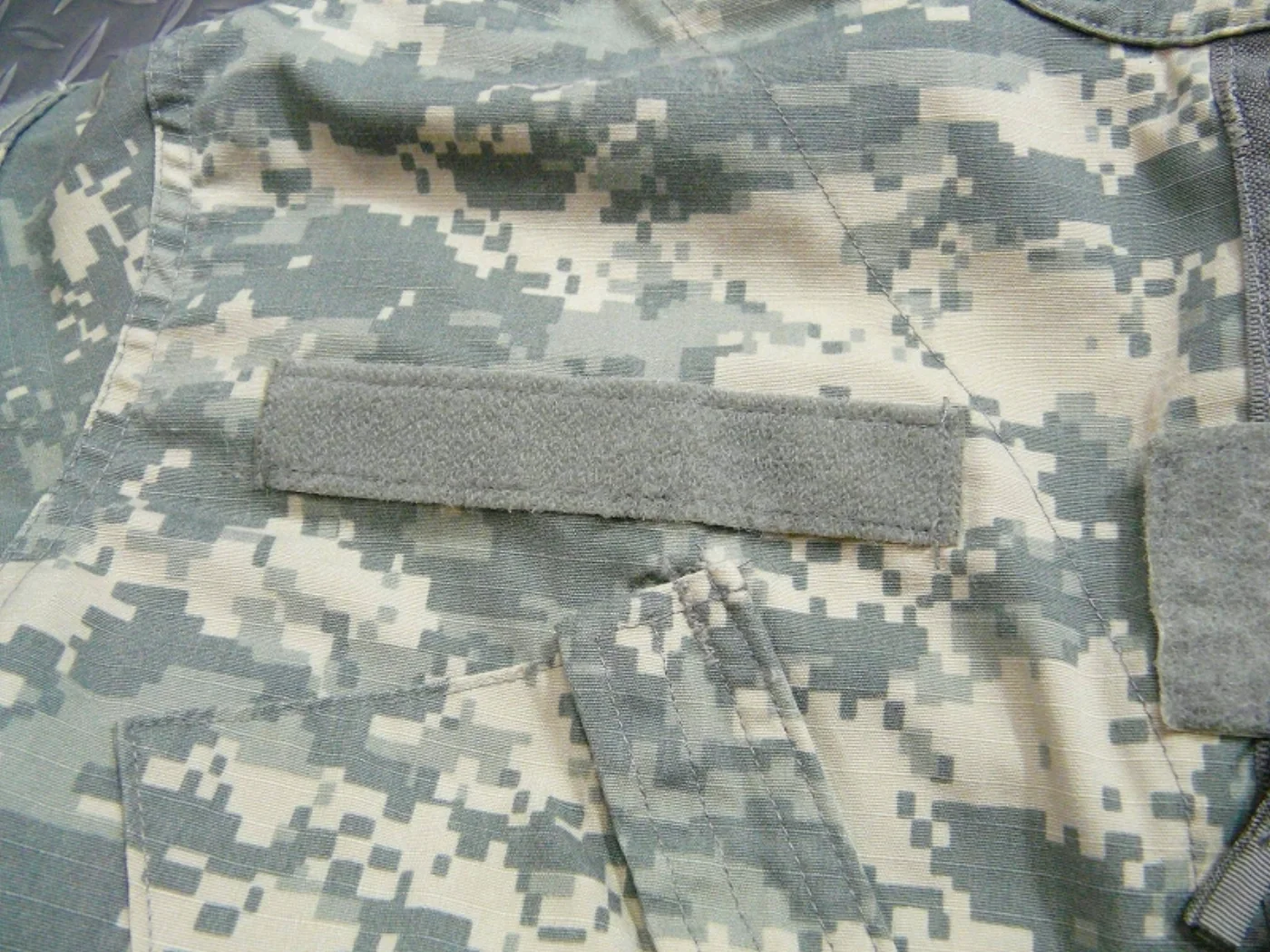 ミリタリーショップ 南国百貨店.COM|沖縄 ACU ジャケット ARMY新型ユニフォーム S-R [Q-398] - 記録写真8