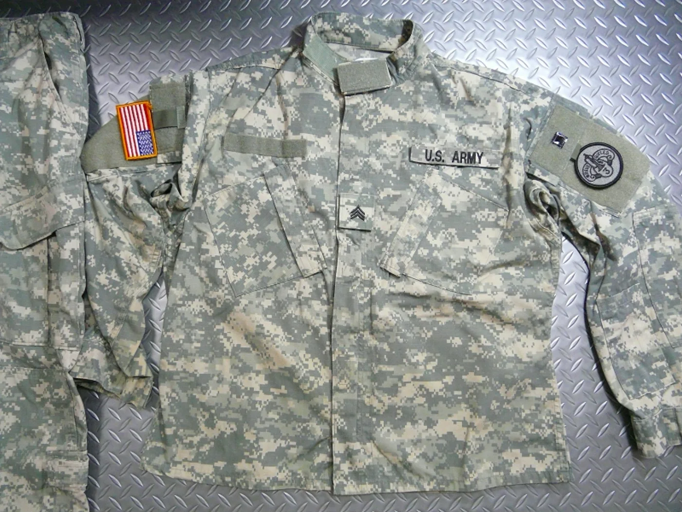 ミリタリーショップ 南国百貨店.COM|沖縄 ACU ARMY新型ジャケット＆パンツセット M-S パッチ付き [Q-4 記録写真5
