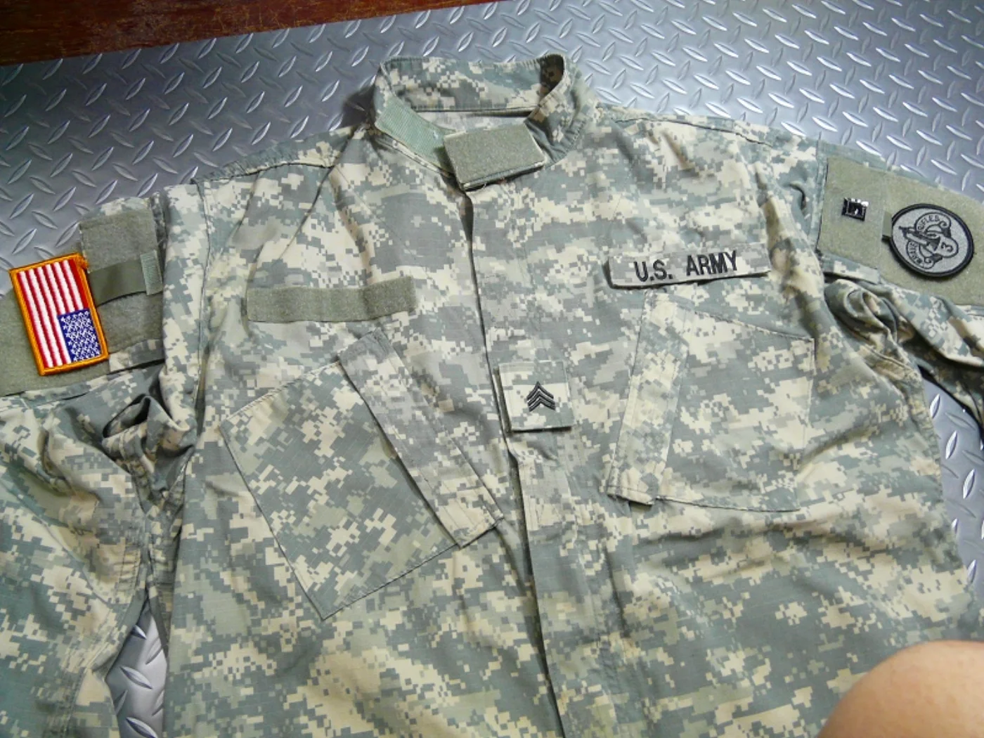 ミリタリーショップ 南国百貨店.COM|沖縄 ACU ARMY新型ジャケット＆パンツセット M-S パッチ付き [Q-4 記録写真6