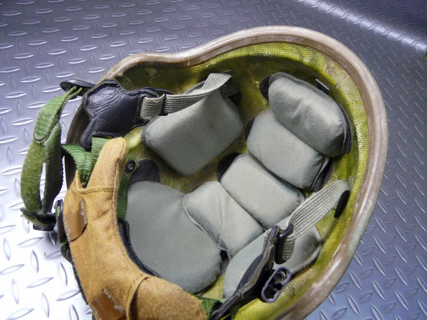 ミリタリーショップ 南国百貨店.COM|沖縄 フリッツヘルメット -M- [B-1015] - フリッツヘルメットMサイ 記録写真5