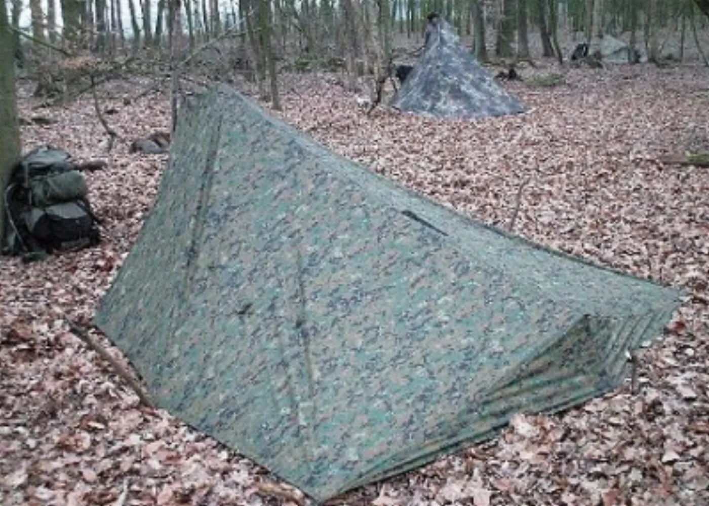 ミリタリーショップ 南国百貨店.COM|沖縄 USMC マーパットタープ リバーシブル 補修品 [T-106] - US 記録写真3