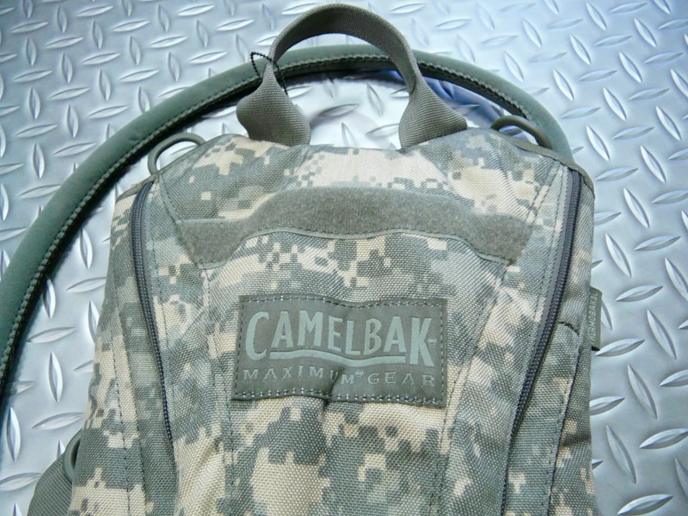 ミリタリーショップ 南国百貨店.COM|沖縄 ACU CAMELBAK [Q-376] - ACU CAMELBAK米軍 記録写真3