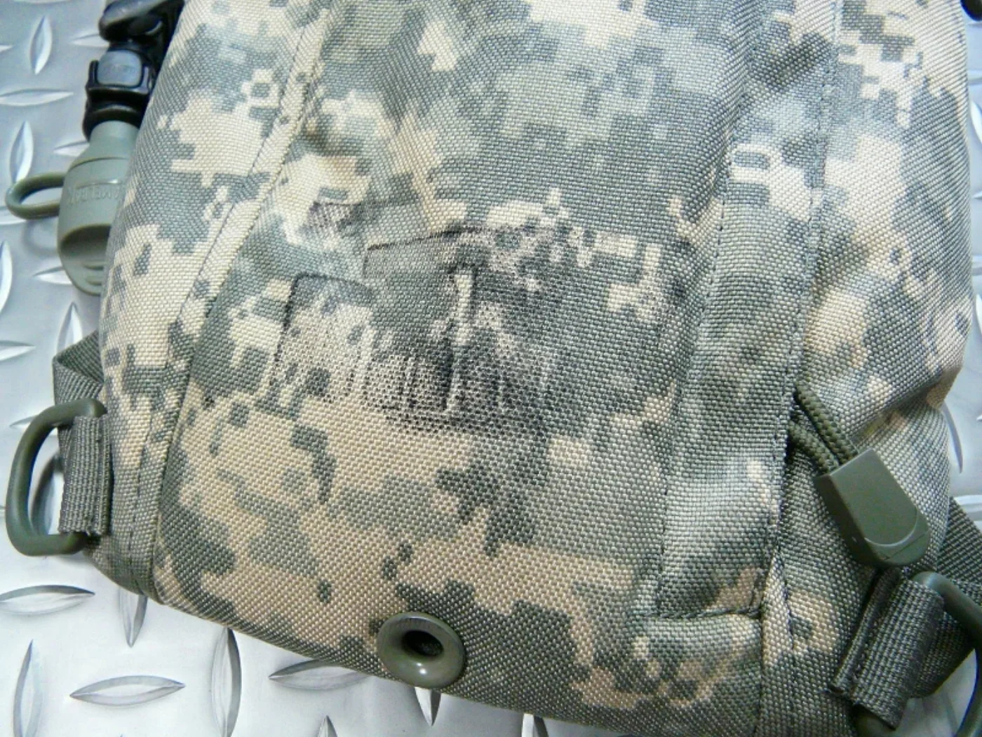 ミリタリーショップ 南国百貨店.COM|沖縄 ACU CAMELBAK [Q-376] - ACU CAMELBAK米軍 記録写真4