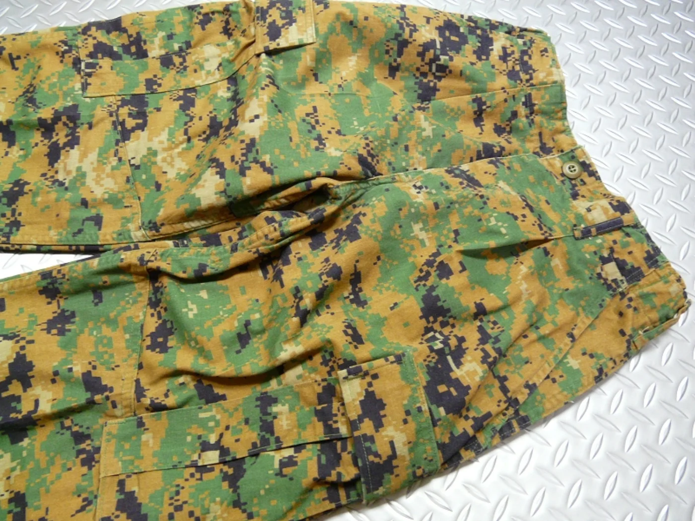 ミリタリーショップ 南国百貨店.COM|沖縄 マーパット パンツ ウッドランド S-S 中古良品 [Q-424] - マ 記録写真3