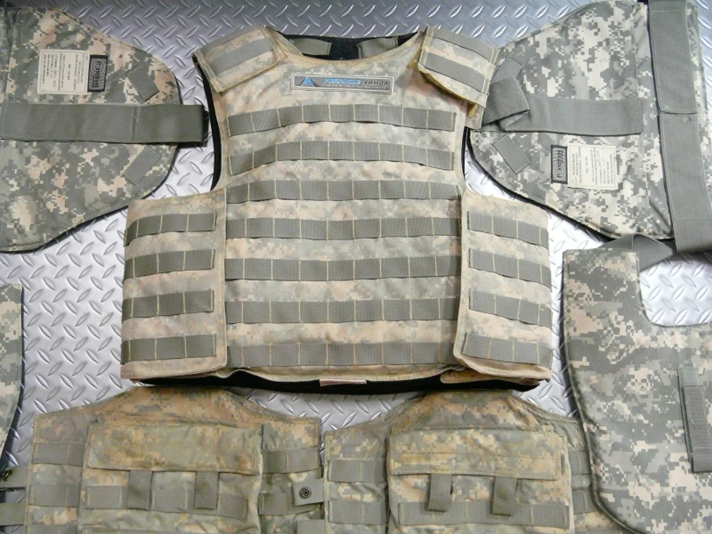 ミリタリーショップ 南国百貨店.COM|沖縄 最強ACU dragonskinAodyArmor フルセット 定価７０万 記録写真4