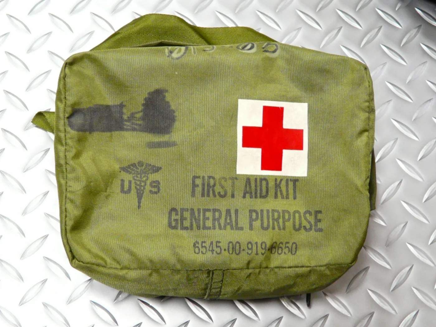 ミリタリーショップ 南国百貨店.COM|沖縄 FIRST AID KIT GENERAL PURPOSE [Q-463] 記録写真3