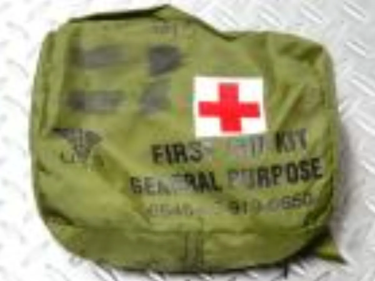 ミリタリーショップ 南国百貨店.COM|沖縄 FIRST AID KIT GENERAL PURPOSE [Q-464] 記録写真1