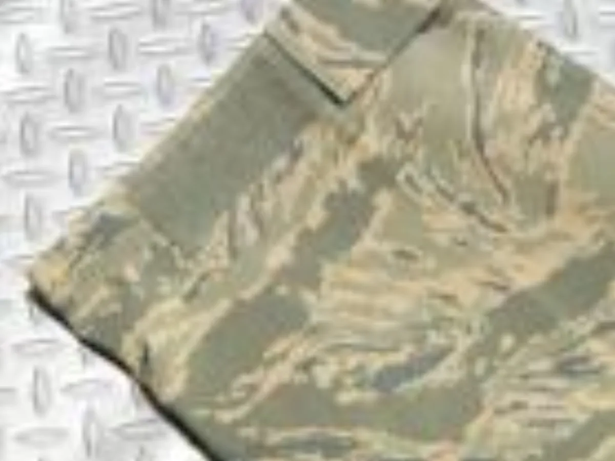 ミリタリーショップ 南国百貨店.COM|沖縄 USAF 新型ゴアテックスパンツ 未使用極上品 [Q-495] - USA 記録写真2