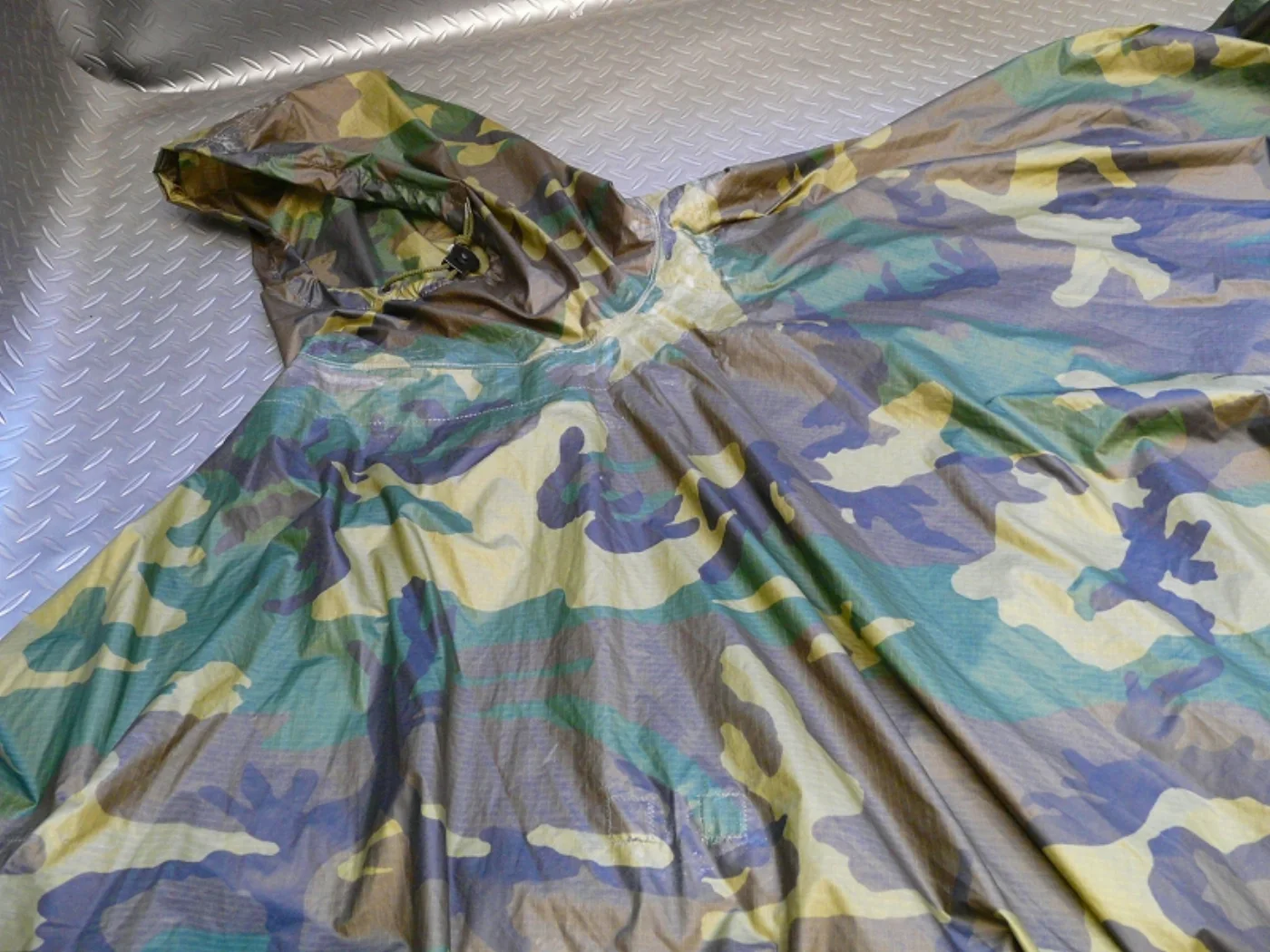 ミリタリーショップ 南国百貨店.COM|沖縄 ポンチョ(雨具) サイクリングに釣りに、急な雨に最適です、 [T-112] 記録写真2